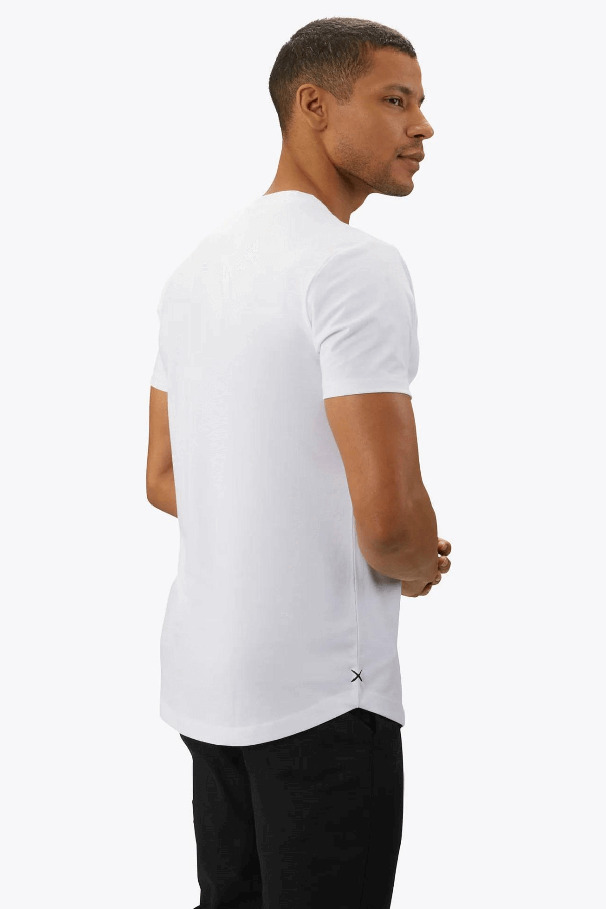 Cuts AO V Neck Curve Hem Tee White