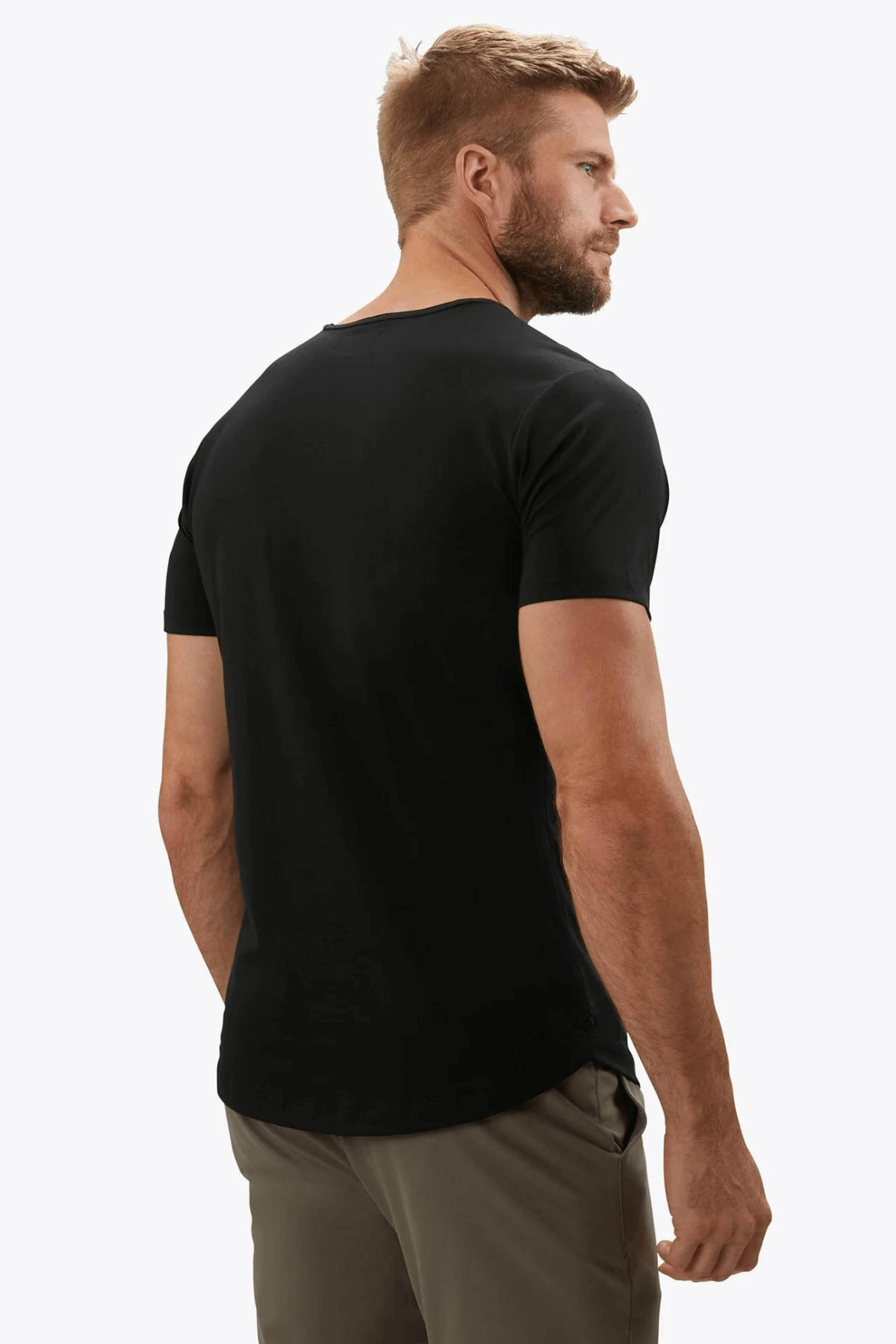 Cuts AO Curve Hem Tee Black