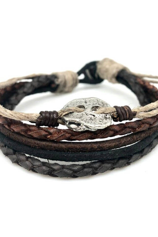 anju jewlery mens bracelet. Shop men’s jewelry for everyday wear. Men’s leather jewelry. Casual men’s jewelry. Popular men’s jewelry styles for casual outfits. Adventurous jewelry for men. Indian jewelry for men. Handmade jewelry for men of all styles. Feel the spirit of India when you wear Anju’s jewelry for men. Genuine leather necklaces and handwoven leather bracelets include metal accents and wooden accents. Easy men’s jewelry with an Indian flair will keep you looking stylish all day long.
