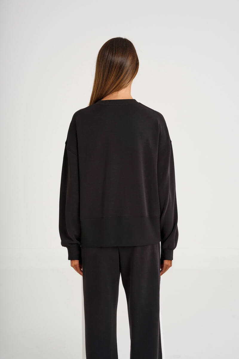 ALLFENIX Soft Luxury Crewneck in black