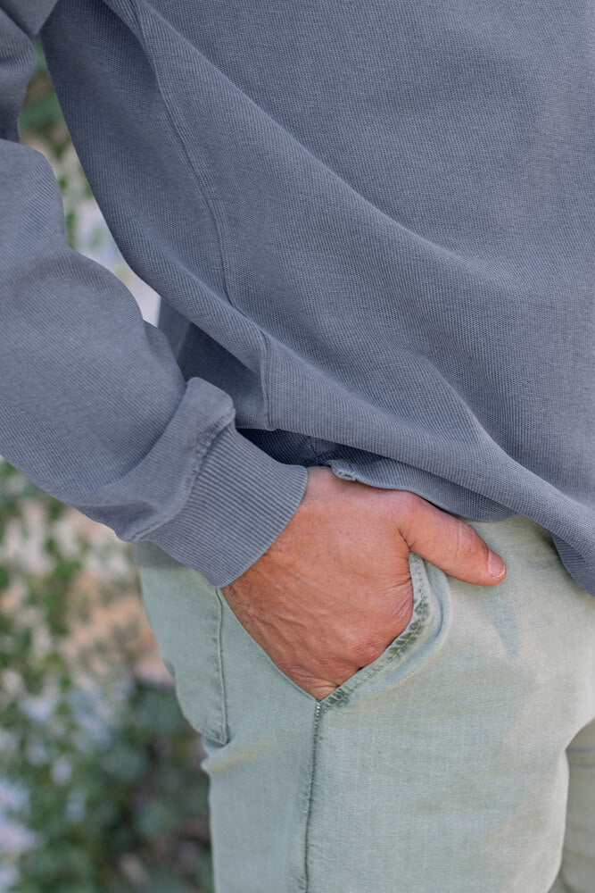 Alex Crane caza crewneck in slate