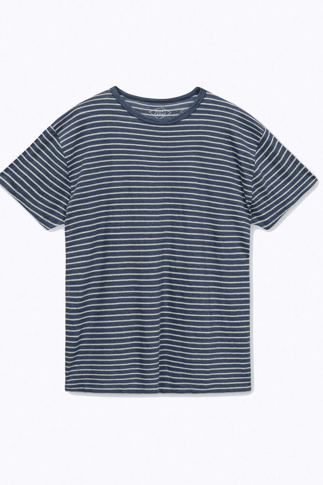 Alex Crane sun tee in sail