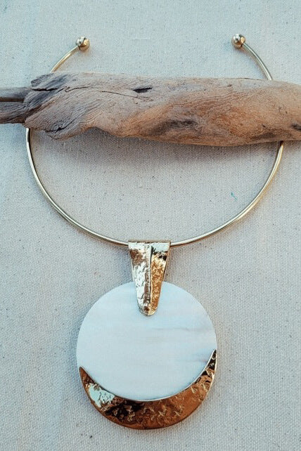 Bisjoux seashell mop pendant