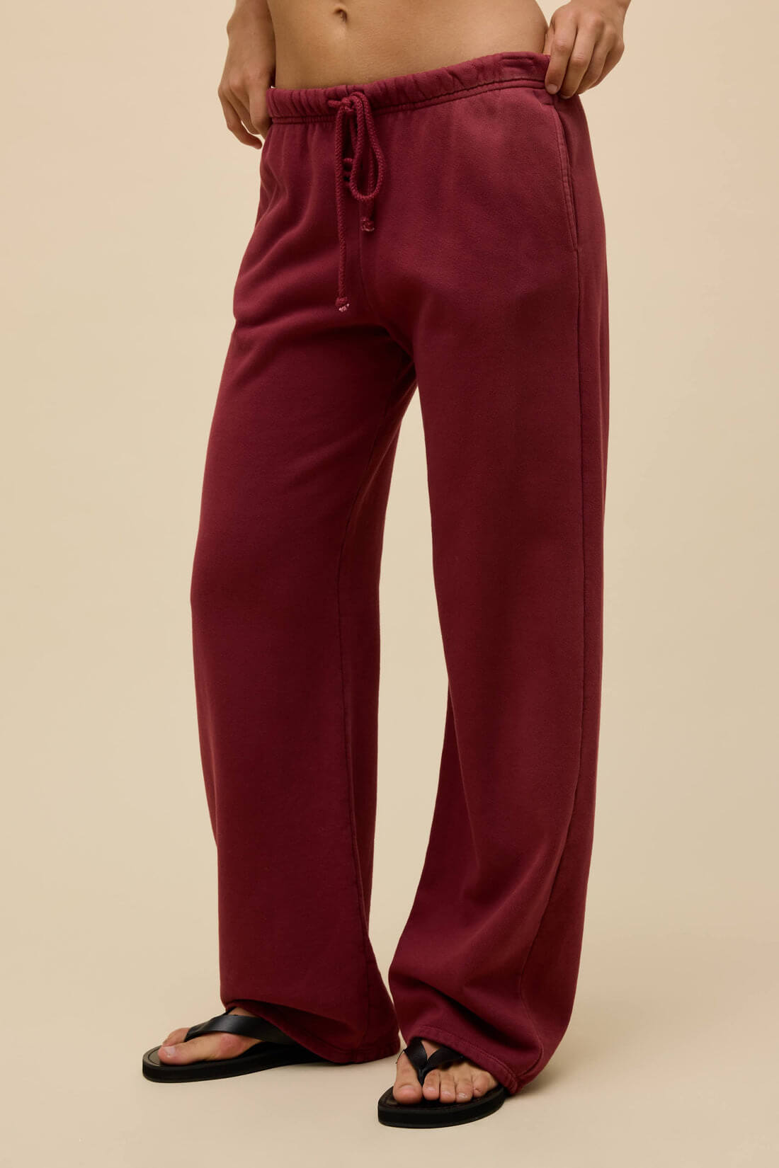 Daydreamer Solid Pant in sunfaded merlot