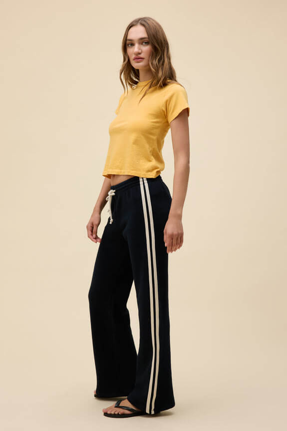 Daydreamer Solid Track Pant in black onyx