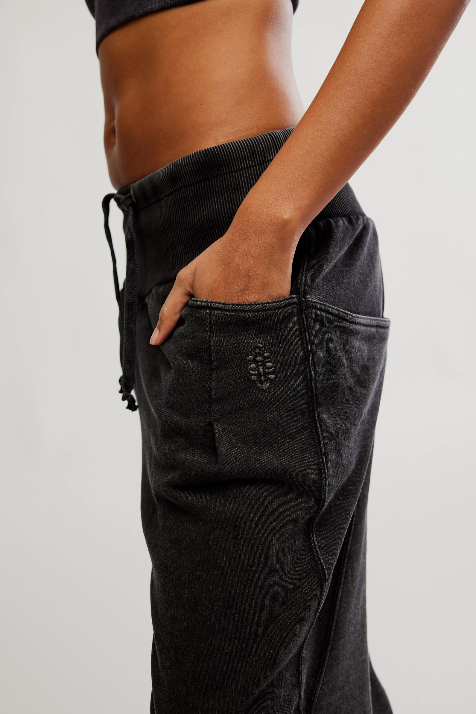 Free People Day Off Pant in black
