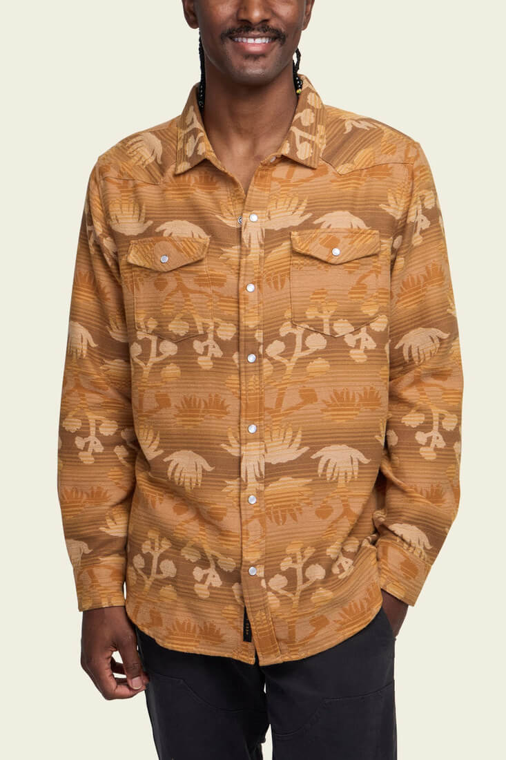 Howler Bros Sheridan Flannel in maguey mirage camel