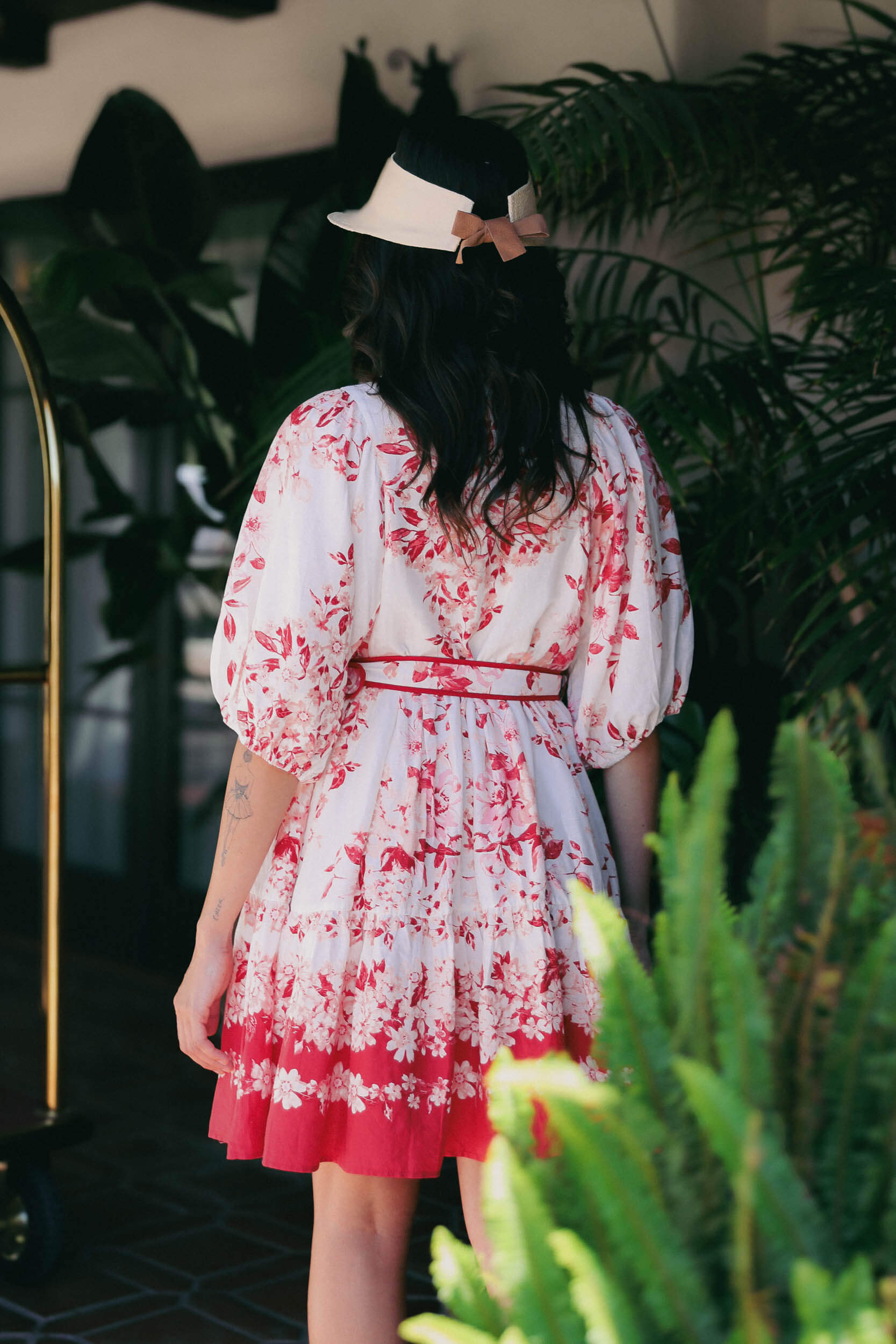Womens floral print half sleeve dres with optional waist belt and red edge