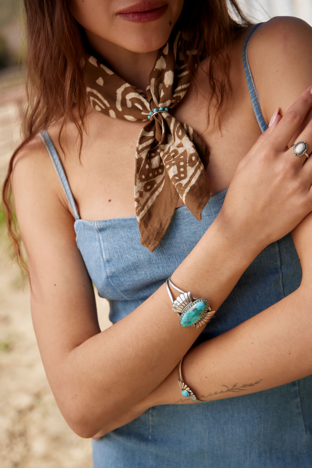 Adjustable Silver bracelet with turqouise stone