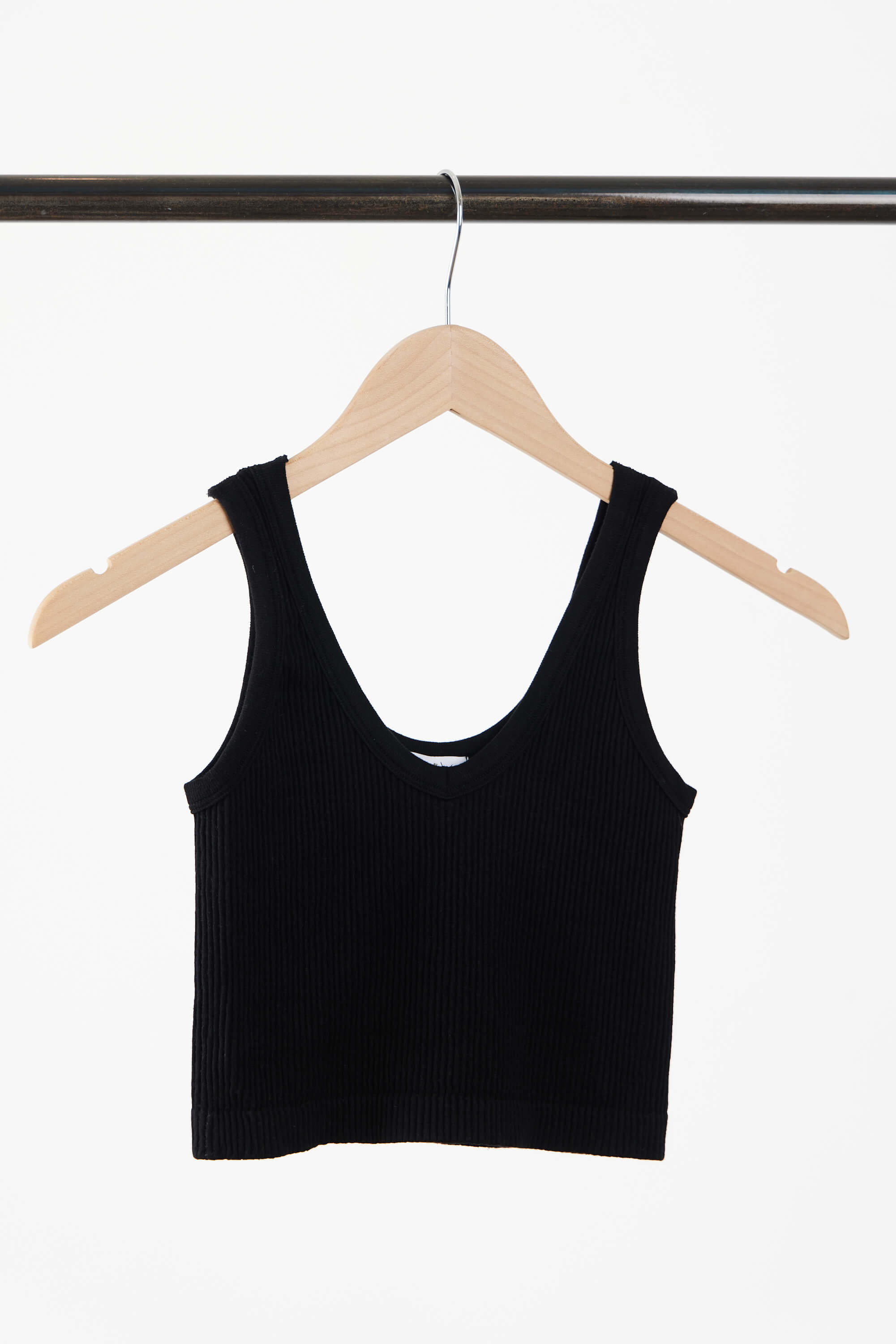 Perfect V Crop Tank - Kariella