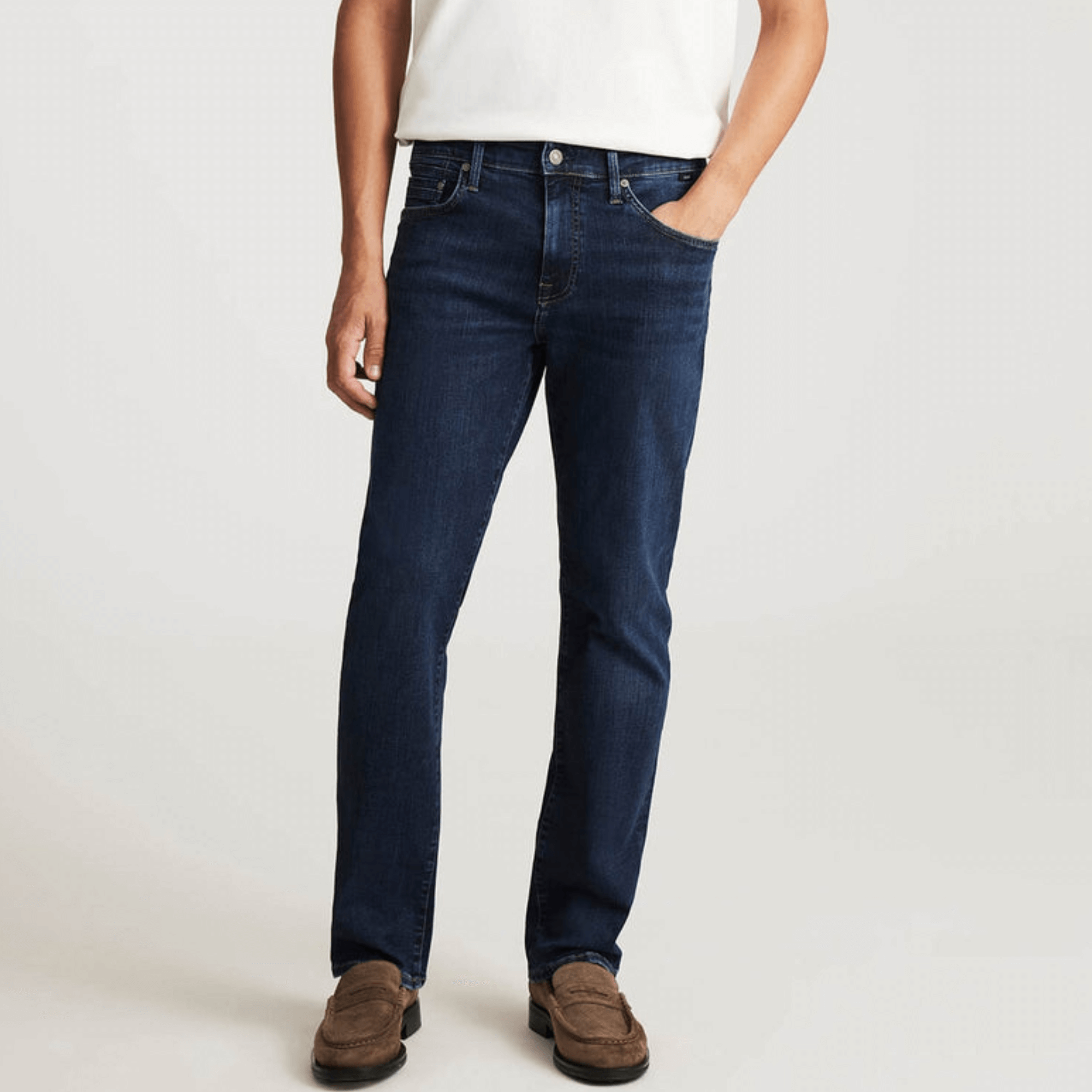 Mavi at The Mens Den