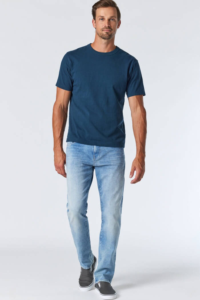 Mavi Jeans Zach straight leg in light foggy feather blue