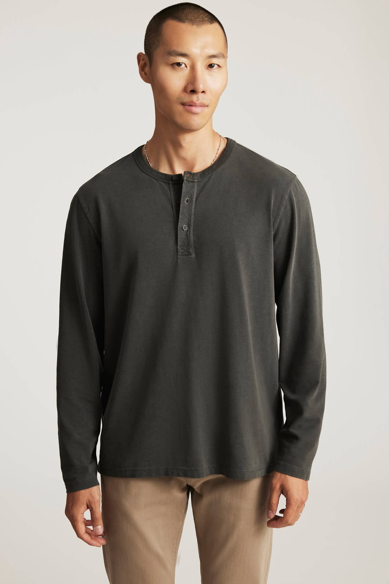 Mavi Long Sleeve Henley in pirate black