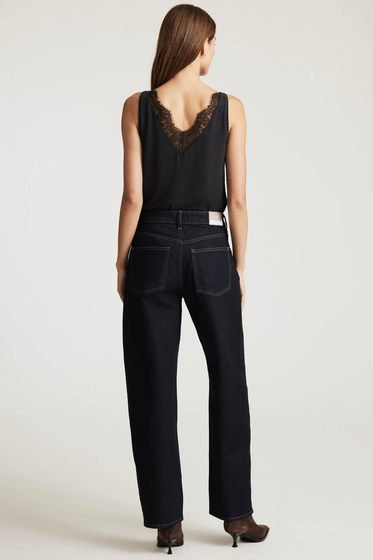 Mavi Nica Barrel jeans in rinse classic blue