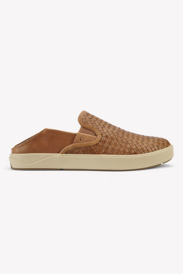 OluKai Laeahi Lauhala Shoe in fox