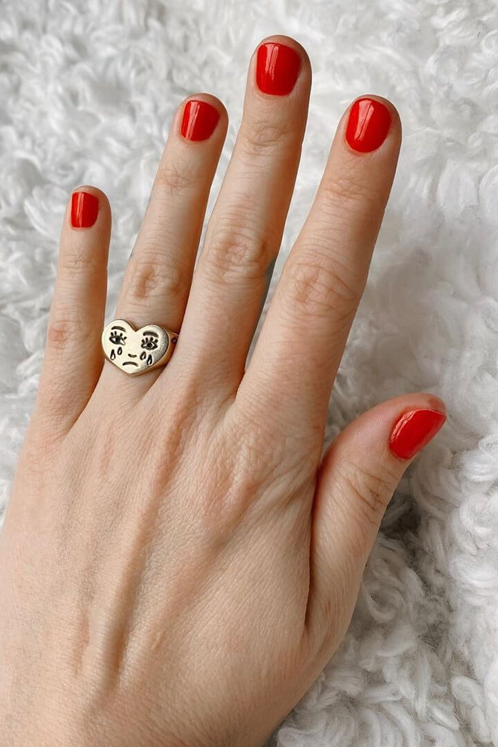 Palate nail polish in cayenne