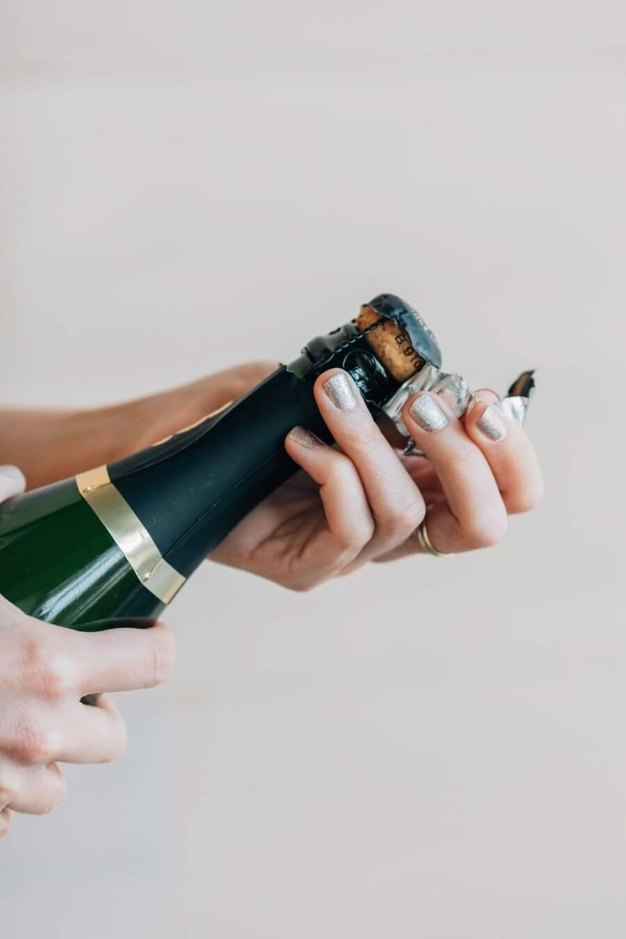 Palate nail polish in champagne