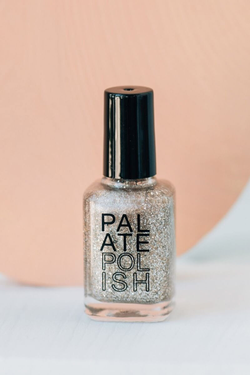 Palate nail polish in champagne