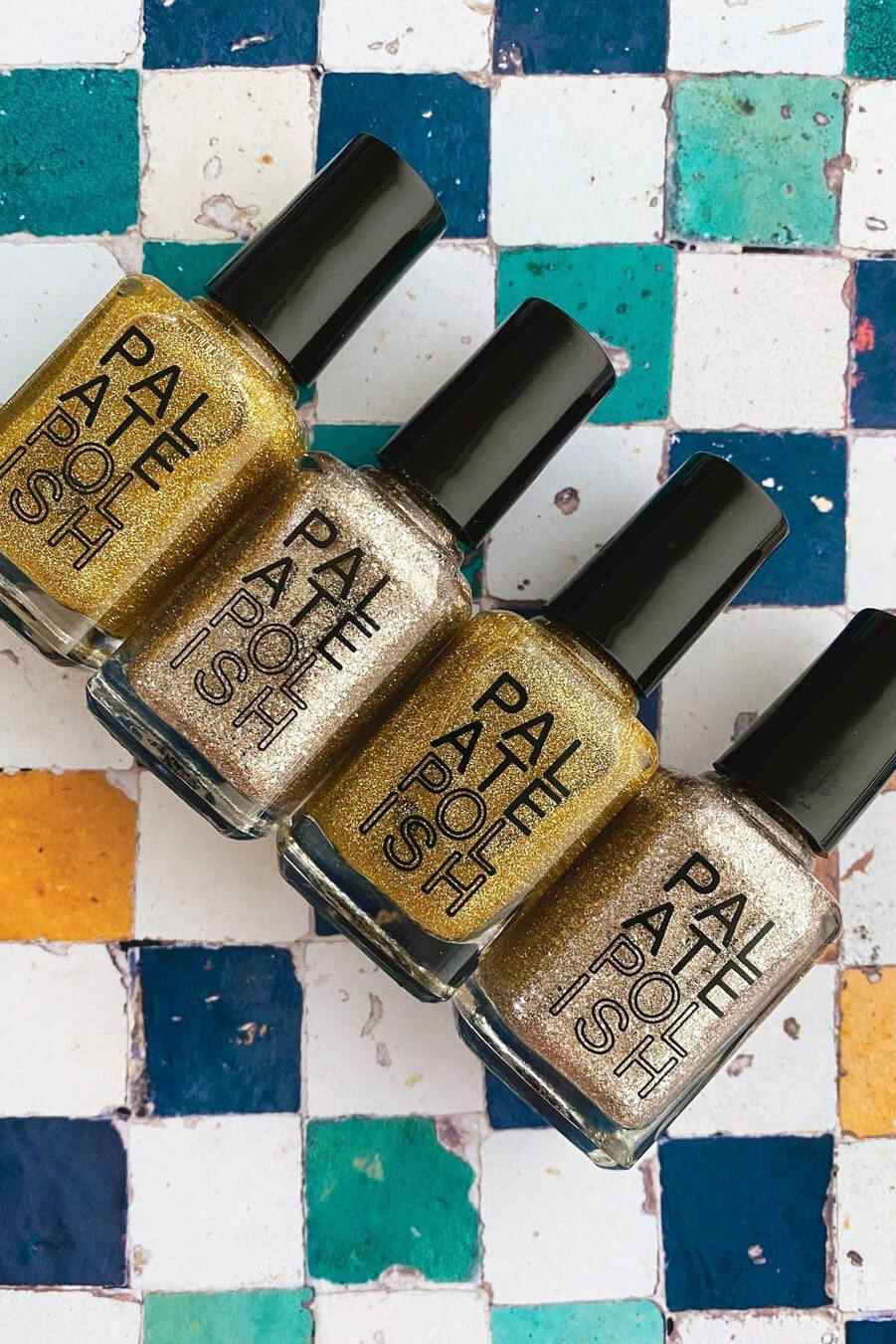 Palate nail polish in champagne