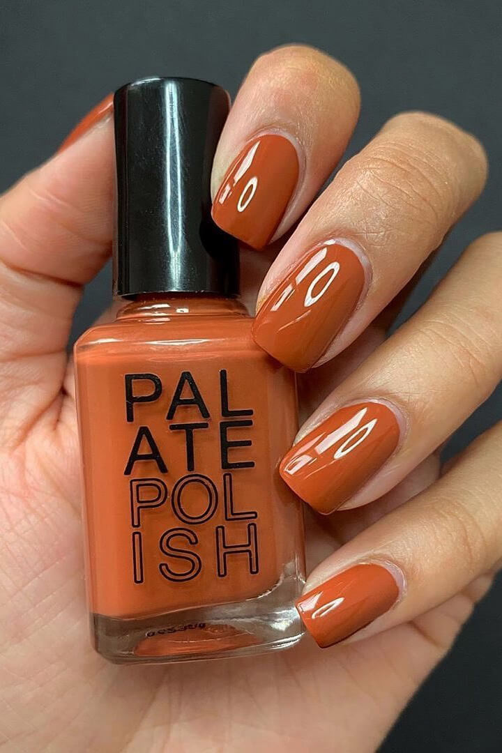 Palate nail polish in cinnamon