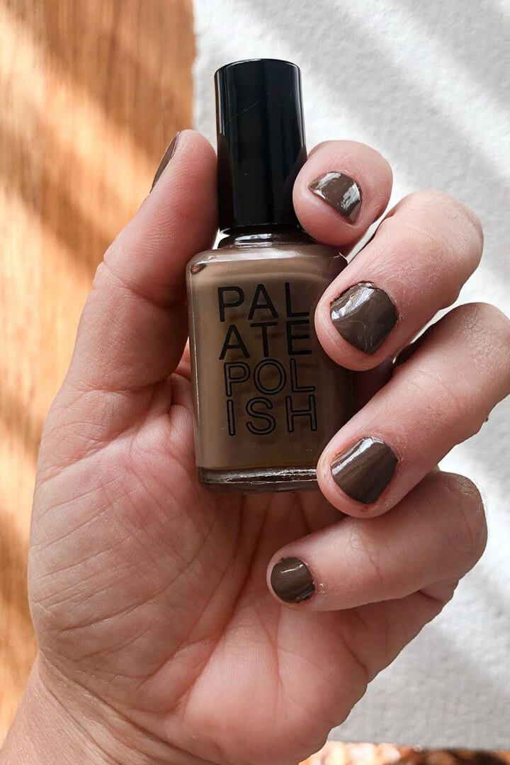 Palate nail polish in coffee