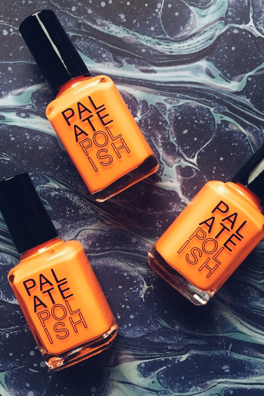 Palate nail polish in hot wing