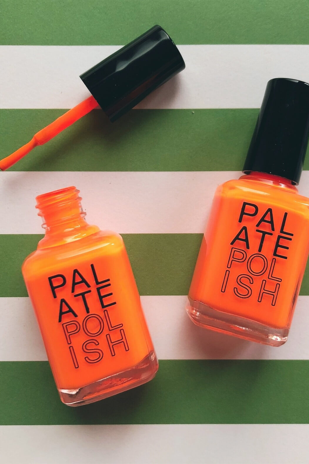 Palate nail polish in hot wing