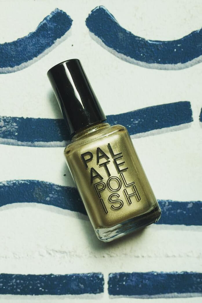 Palate nail polish in prosecco