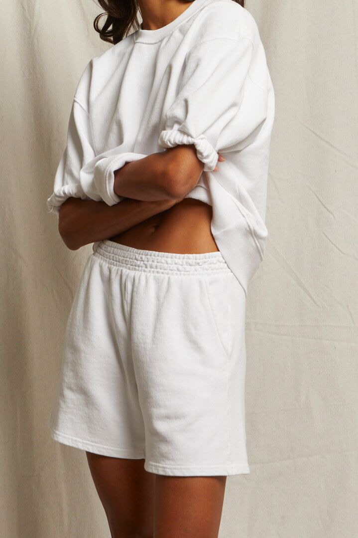 Perfect White Tee Bari short in white