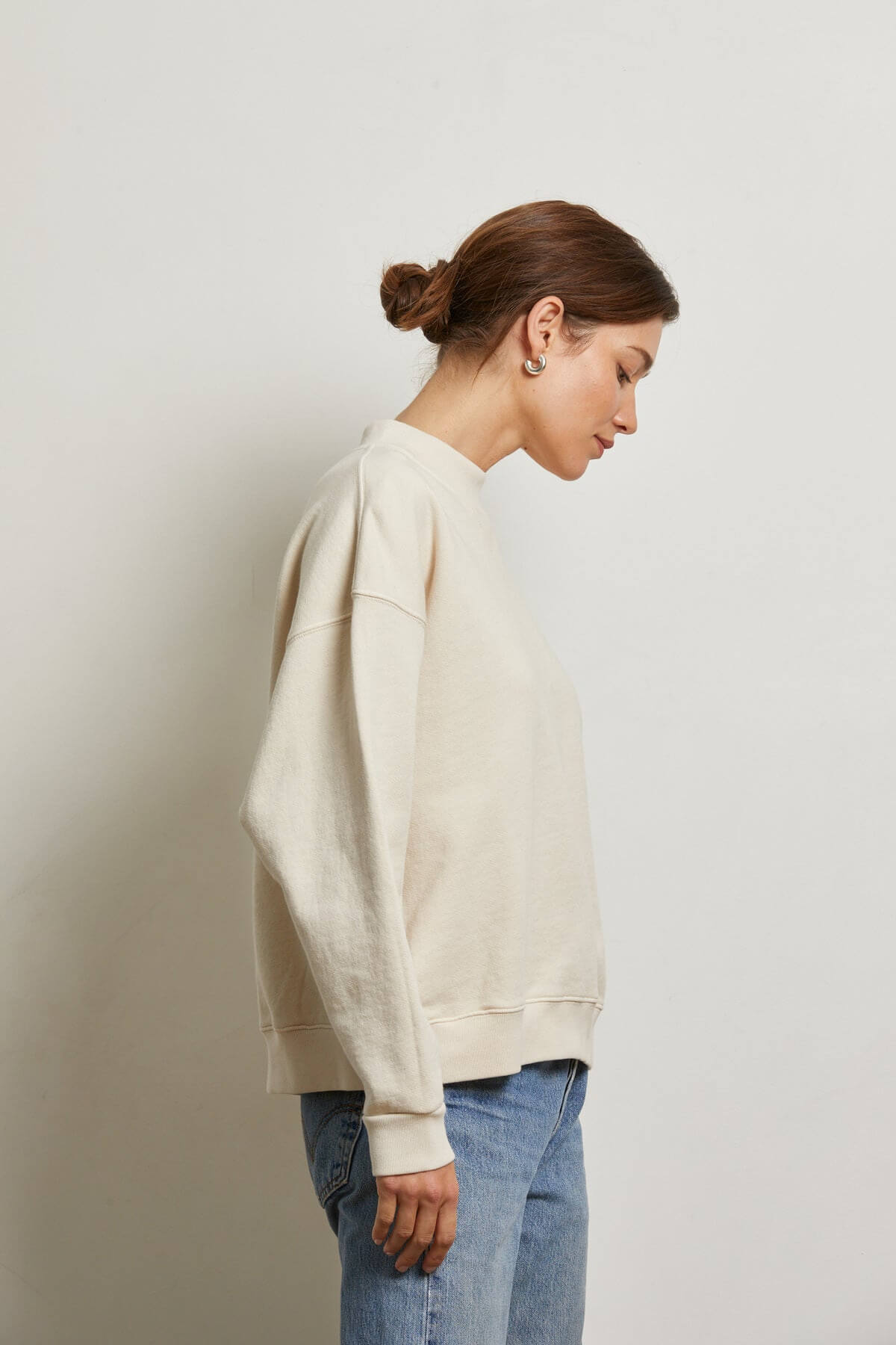 Perfect White Tee Blake Sweatshirt in sugar