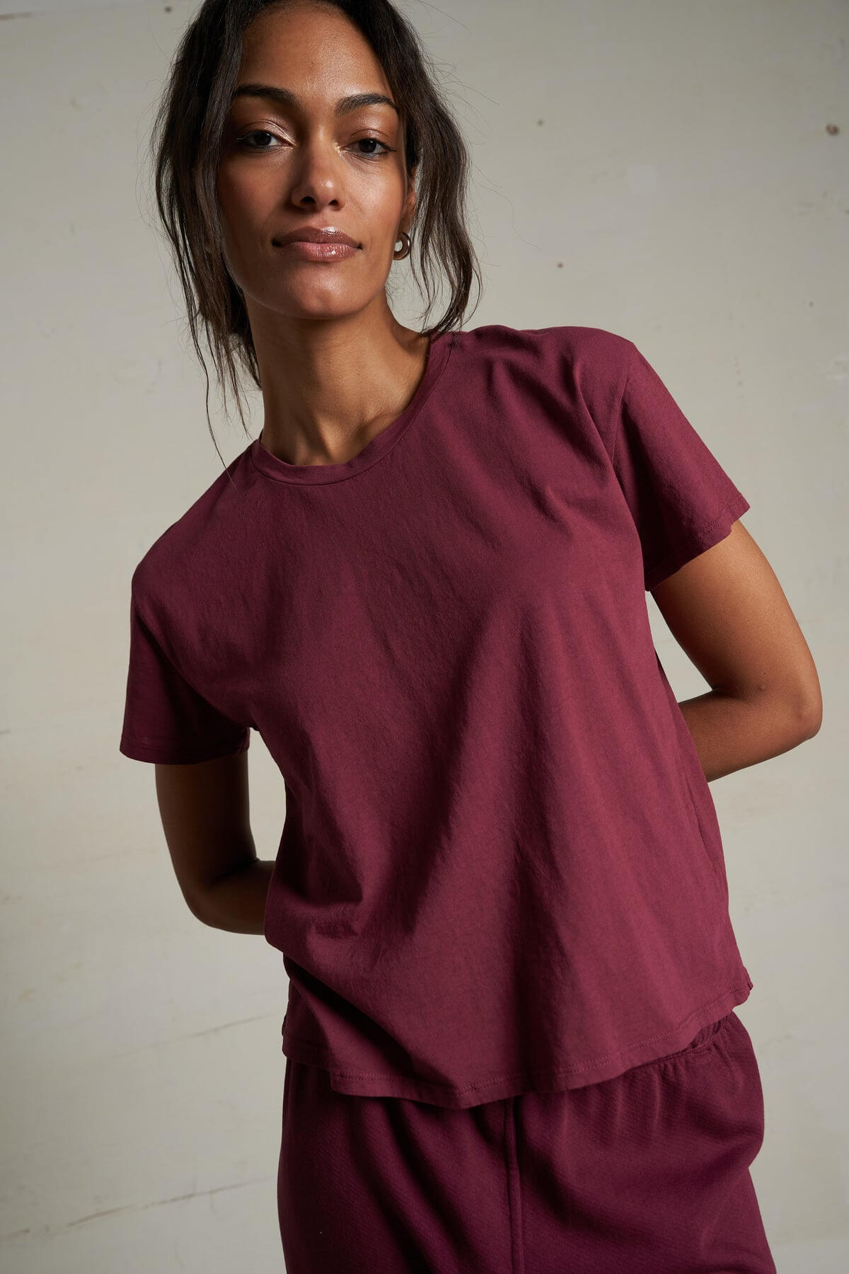 Perfect White Tee Harley Boxy Tee in burgundy
