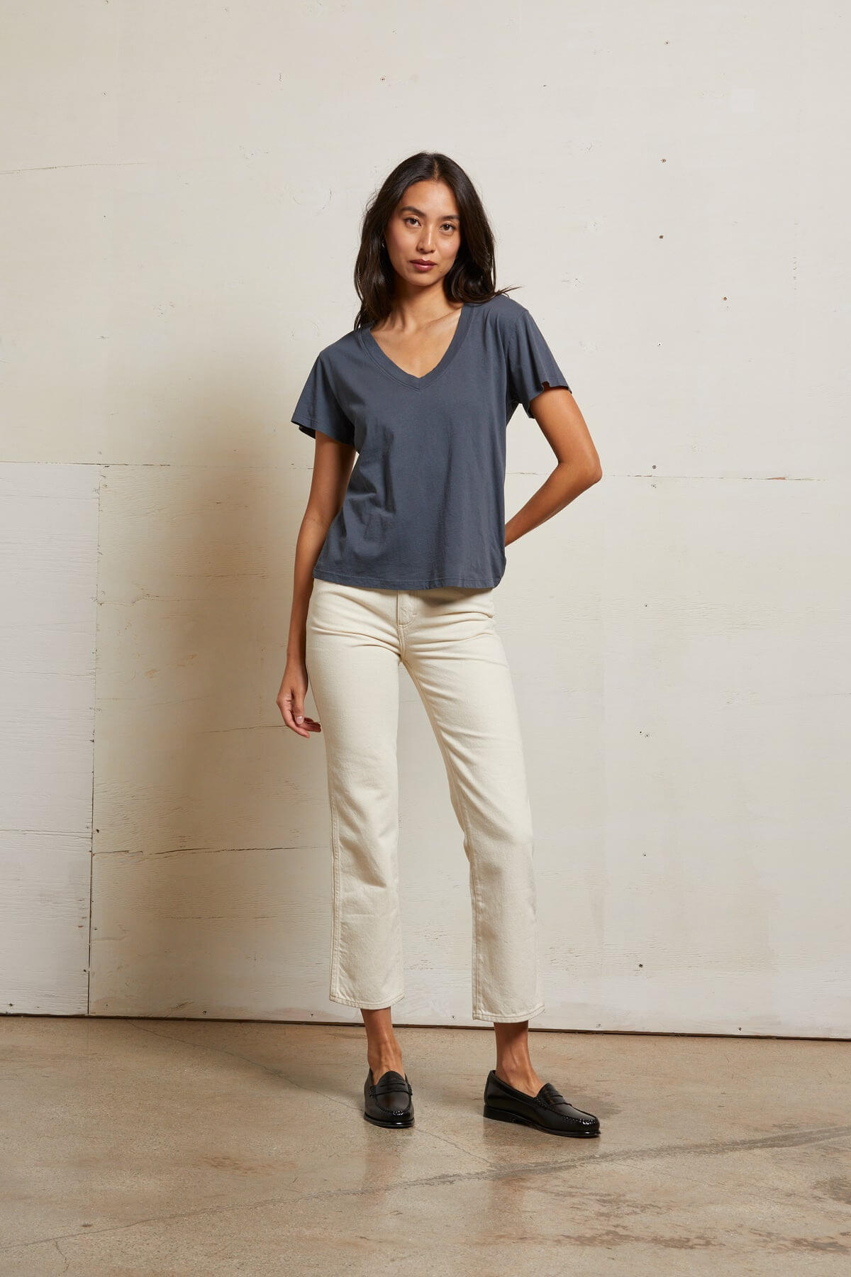 Perfect White Tee Hendrix Tee in night