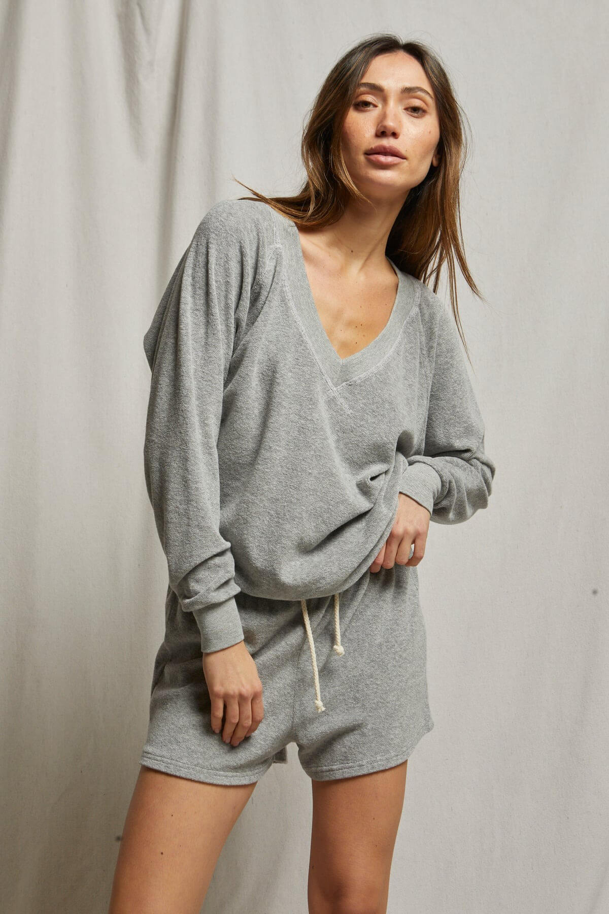 Perfect White Tee Sonny sweatshirt in heather grey