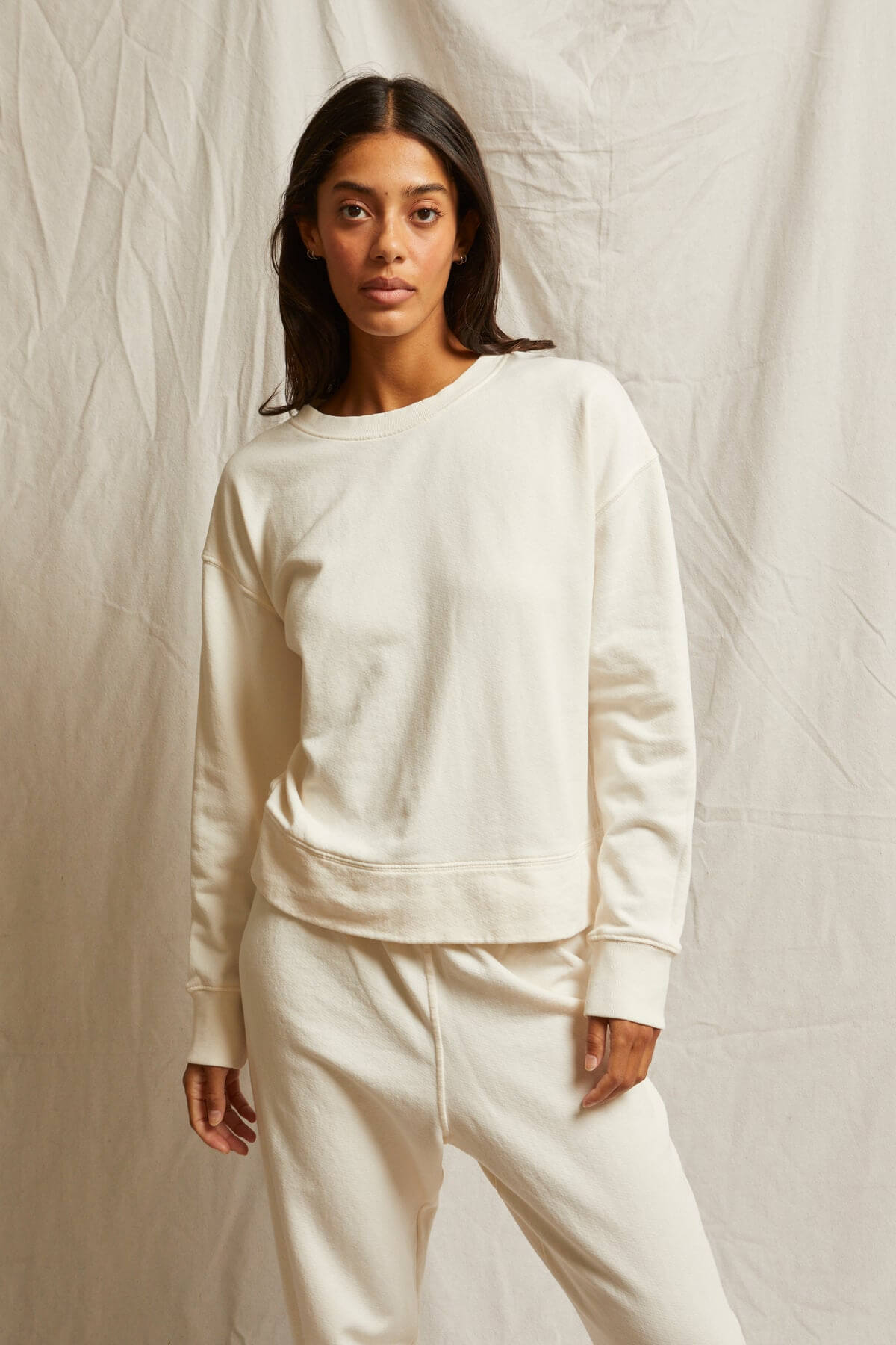 Perfect White Tee Tyler sweatshirt in bright ivory