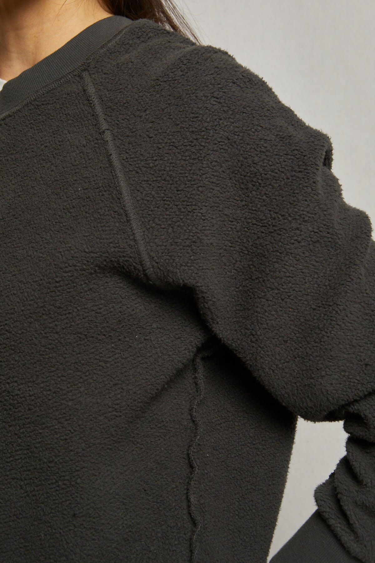 Perfect White Tee Ziggy sweatshirt in vintage black