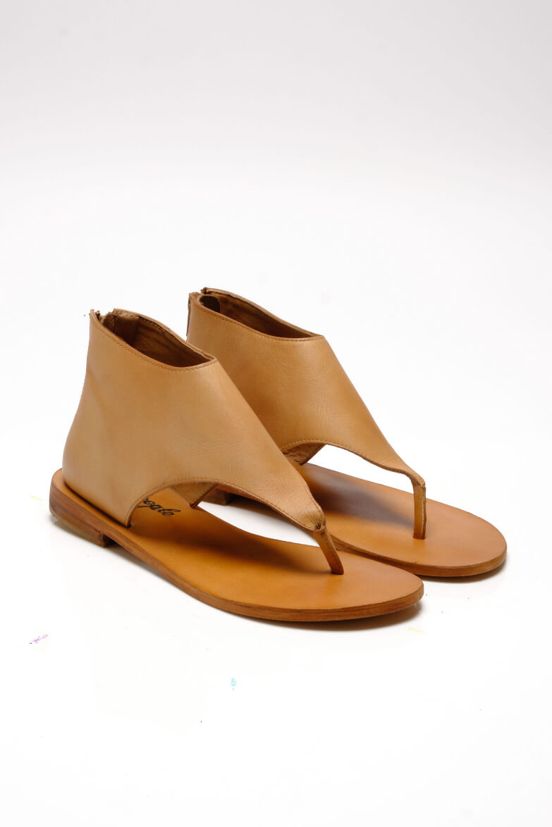 Free People uma thong sandal in vachetta