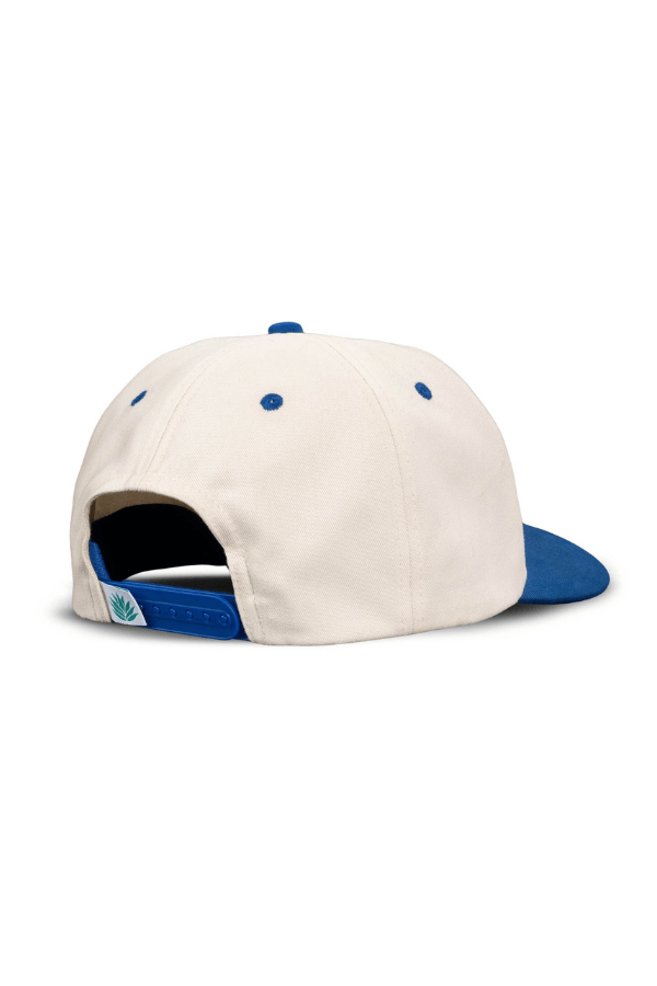 Sendero Not Catching Hat in white blue