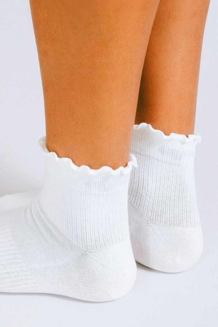 Tailored Union ruffle socks in white