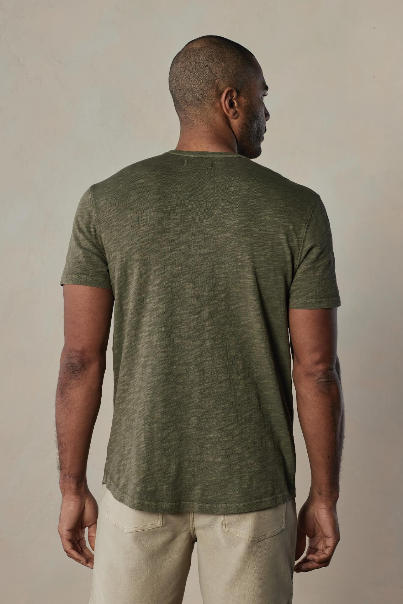 The Normal Brand legacy jersey ss henley in dusty olive