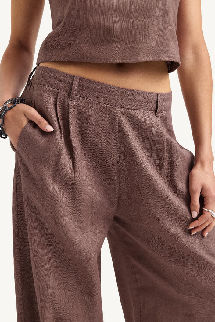 Vitamin A Getaway Pant in mocha brown