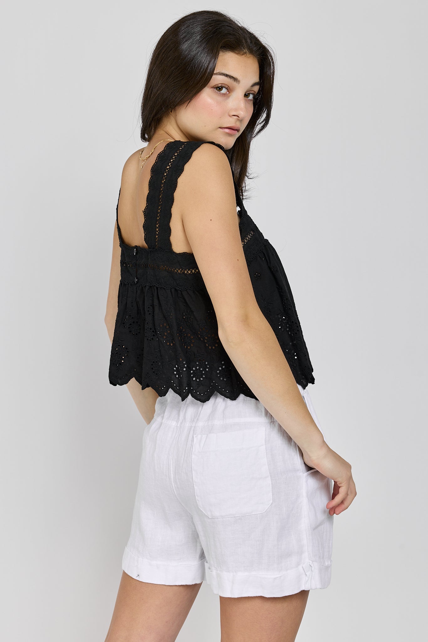 Womens short with single back pocket and stretchy waistband