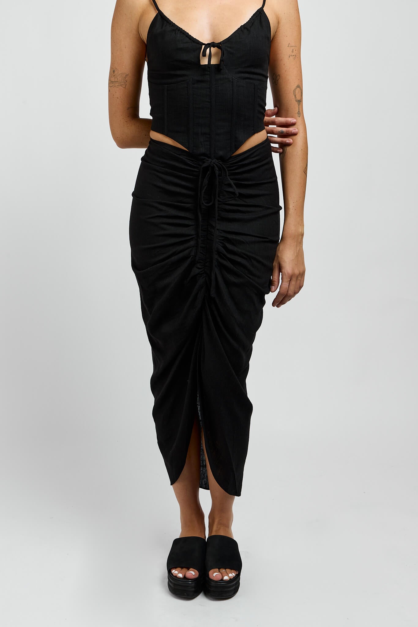 Womens black igh waisted skirt with front zipper closure