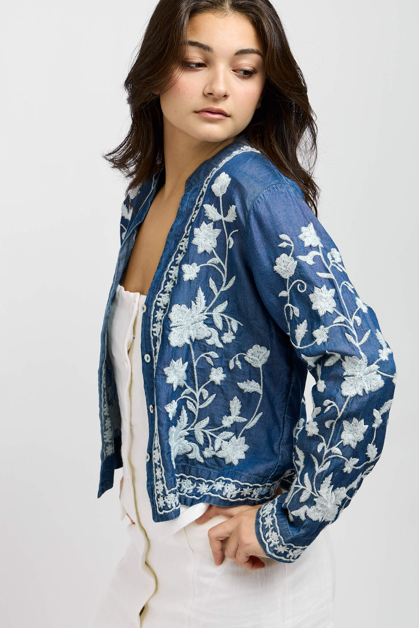 Womens embroidered jacket in dark wash