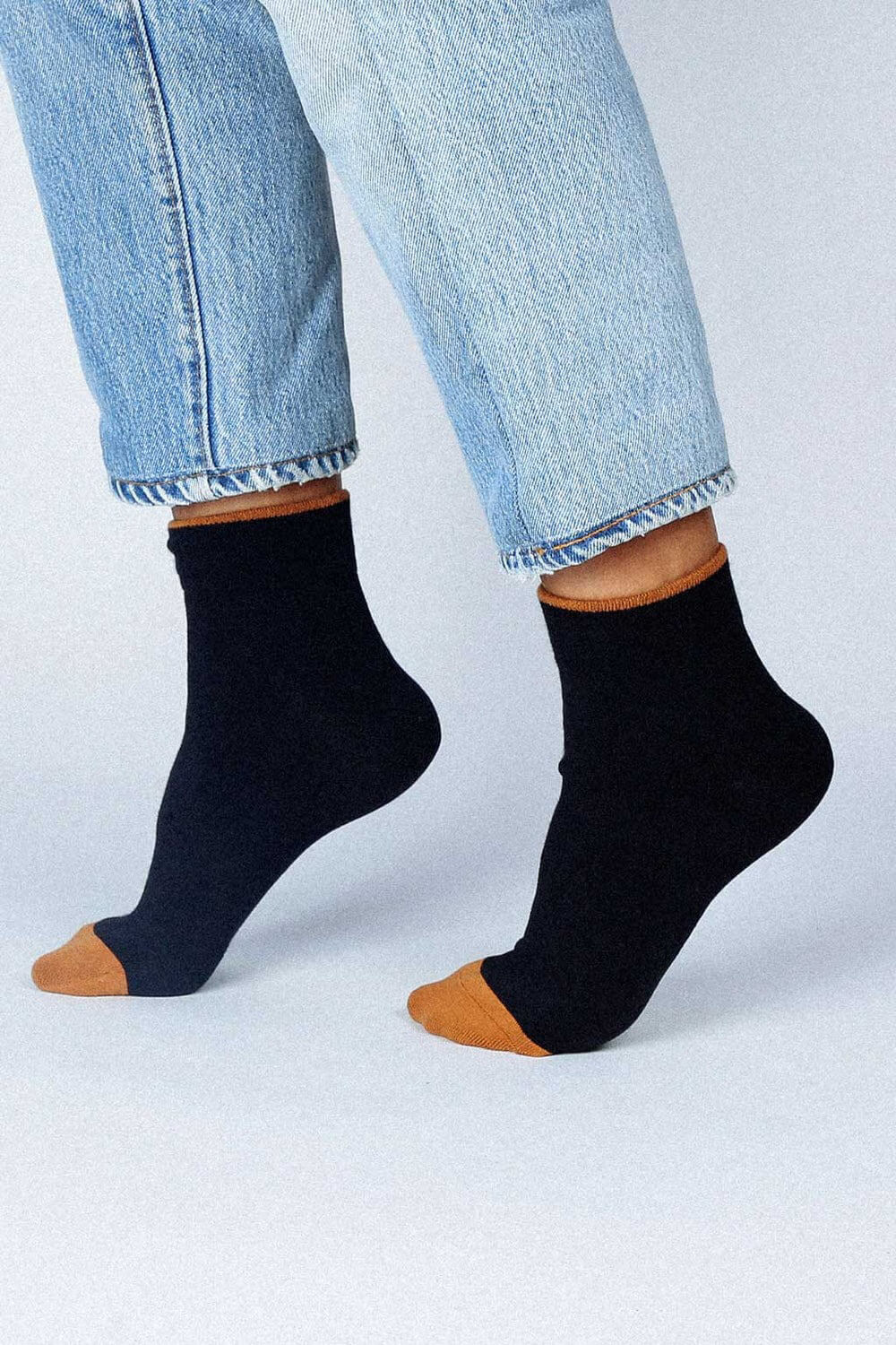 tailored union centre socks black