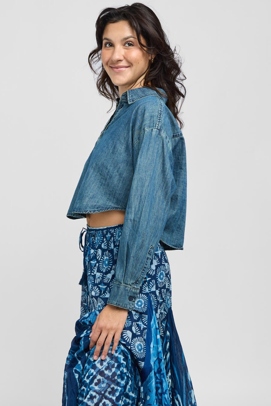 Womens cropped denim top with collar and cuffed sleeves
