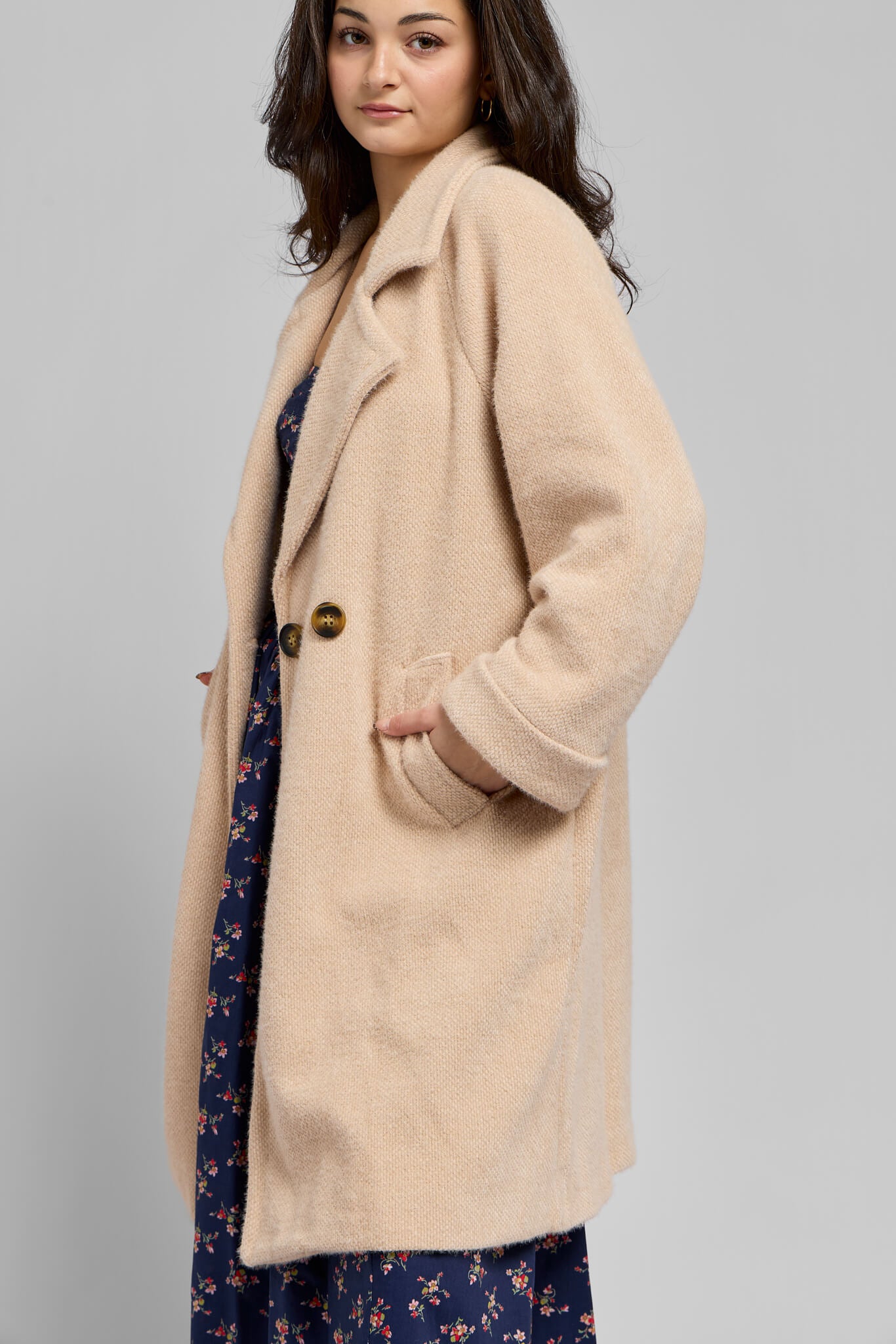 Womens collared blush coat with pockets