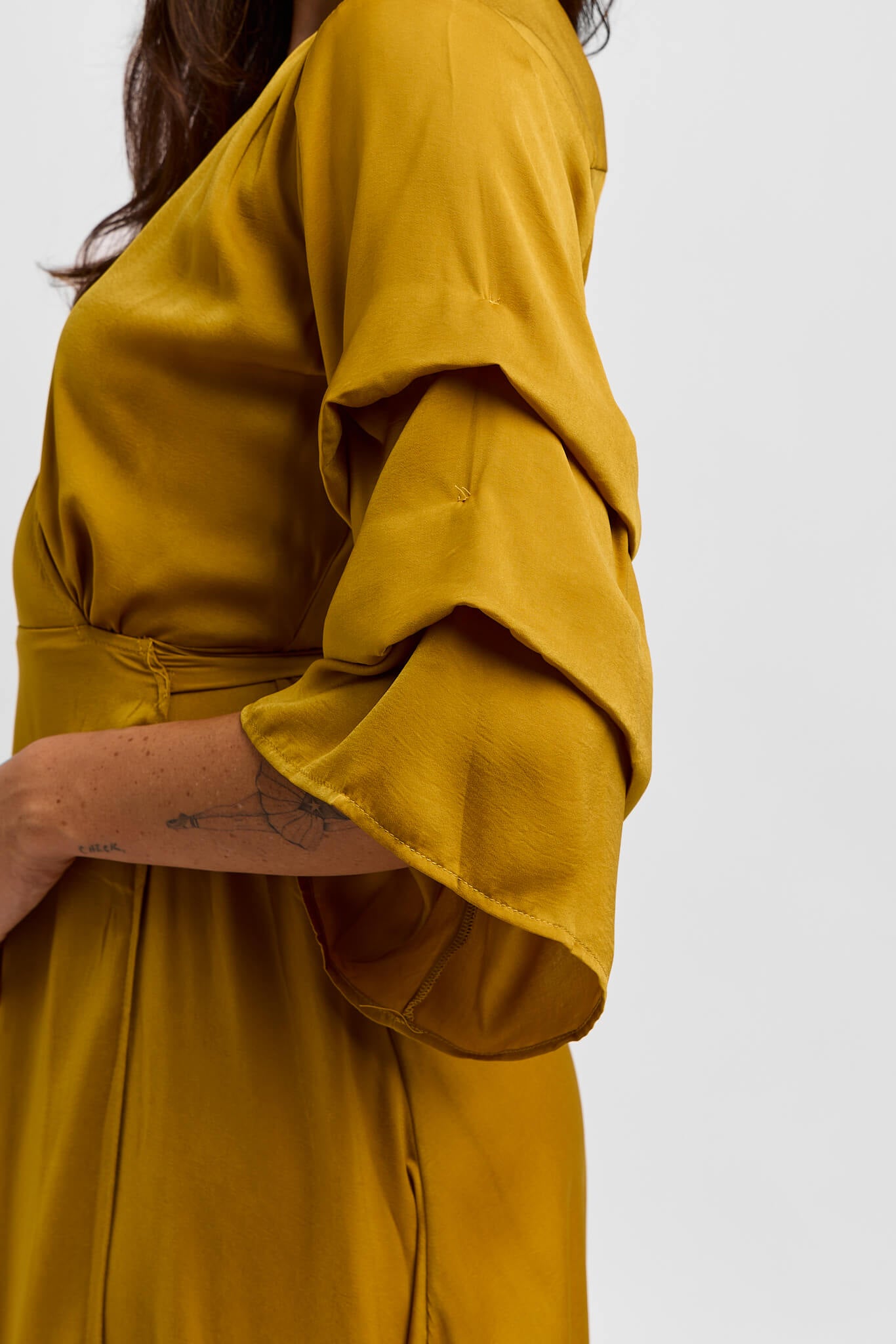 Womens ruffle sleeve maxi dress