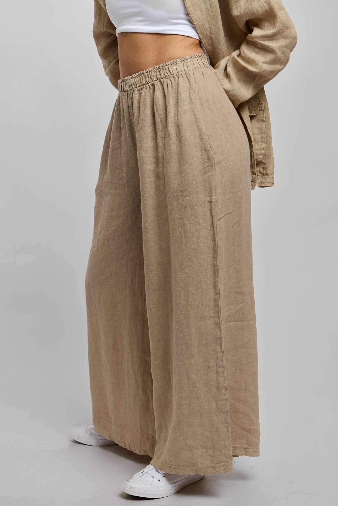 Womens wide leg pant with pockets