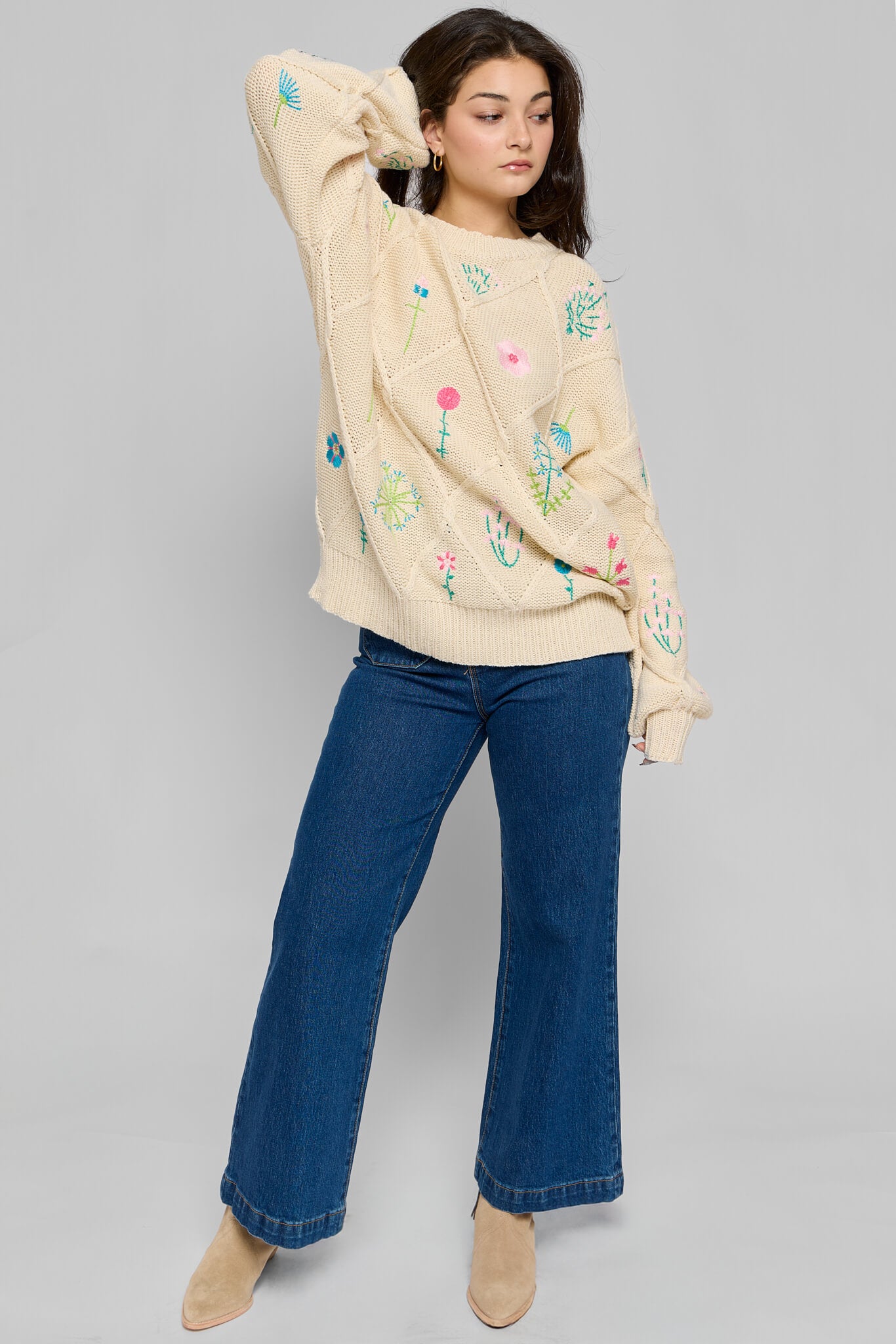 Embroidered Doodle Sweater - Kariella