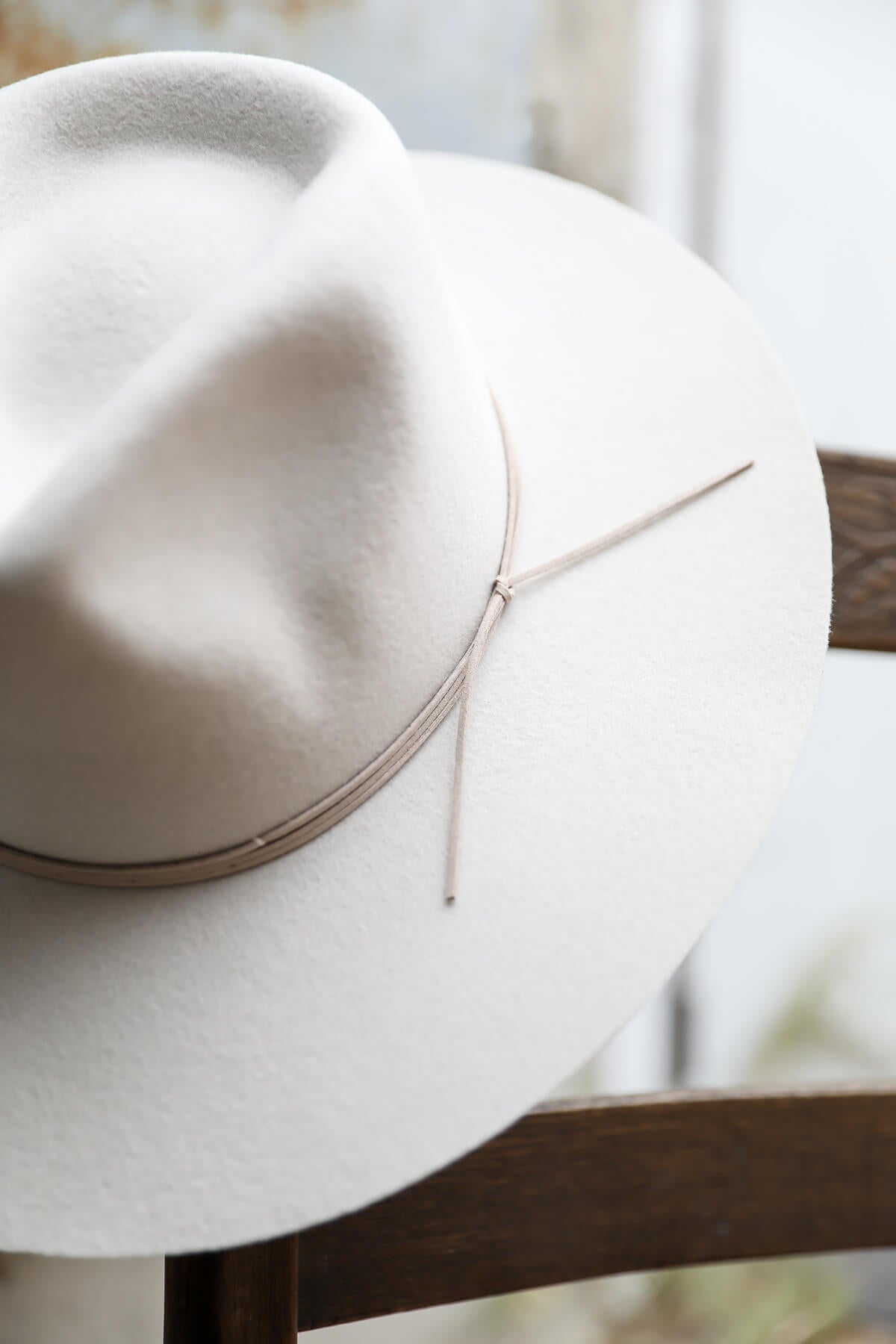 Wide brim hat with leather hatband